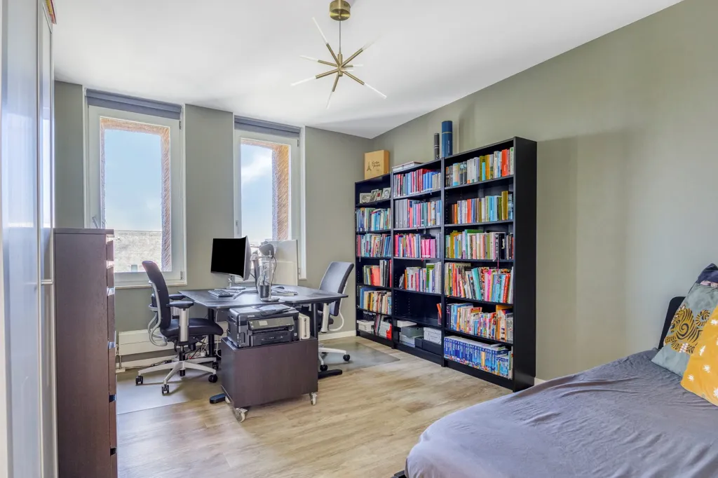 Bureau - Semi-Detached House with Panoramic Views in Leiderdorp