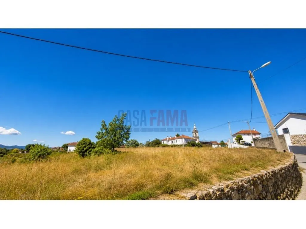 Giardino - Building Land with Panoramic Views in Vila Nova de Cerveira