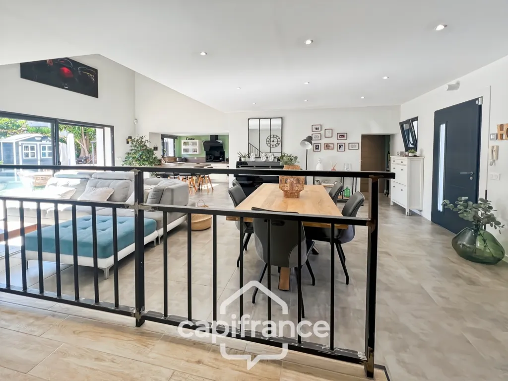 Elutuba - Contemporary House with Pool in La Garde