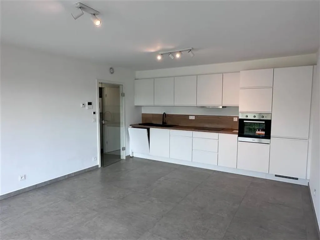 Cuisine - Appartement avec Grande Terrasse à Landenne