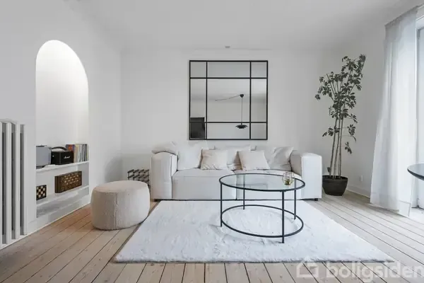 Living Room - 2-Bed Apartment with Sea View in Skodsborg