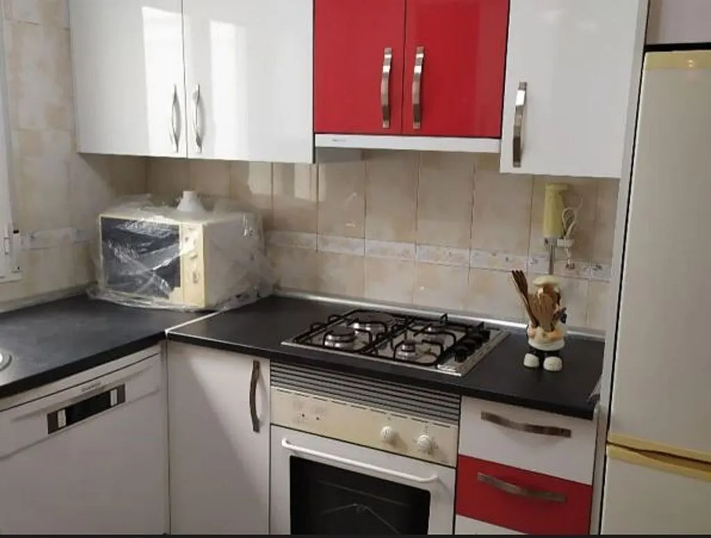 Cuisine - Furnished Apartment with Balcony in Granada Centre
