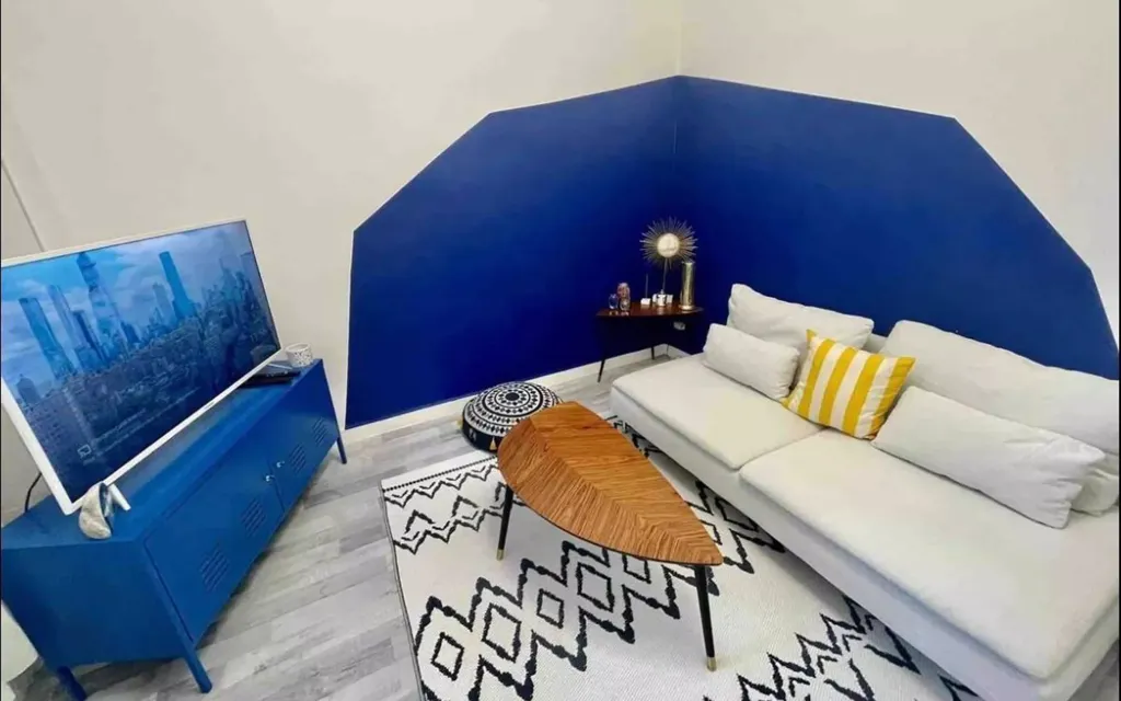 Soggiorno - Atypical 2-Bedroom Apartment with High Ceilings in Nice
