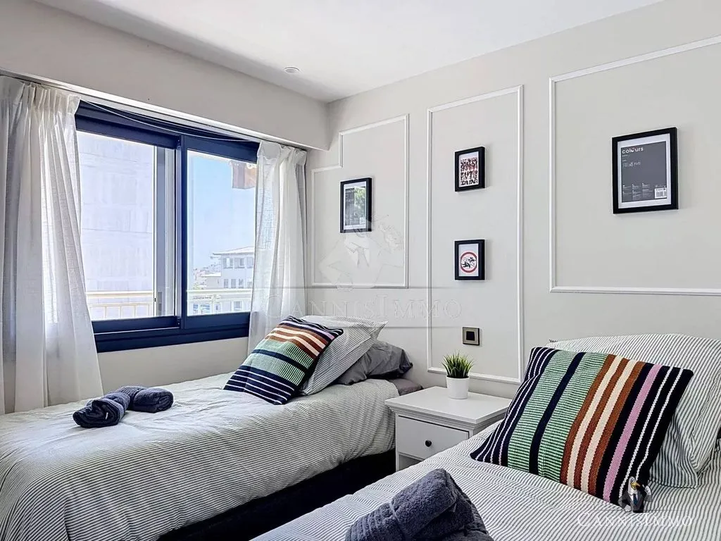 Chambres - Appartement 4 Pièces avec Garage à Cannes
