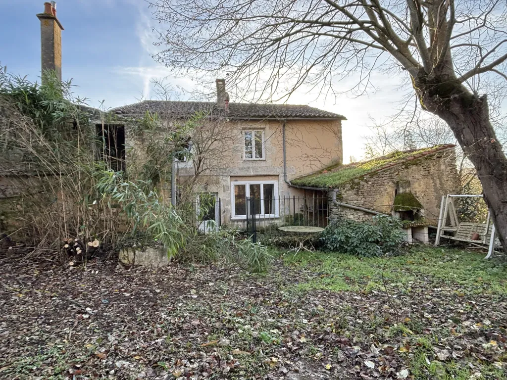 Välivaade - Character House with River Access in Vouillé