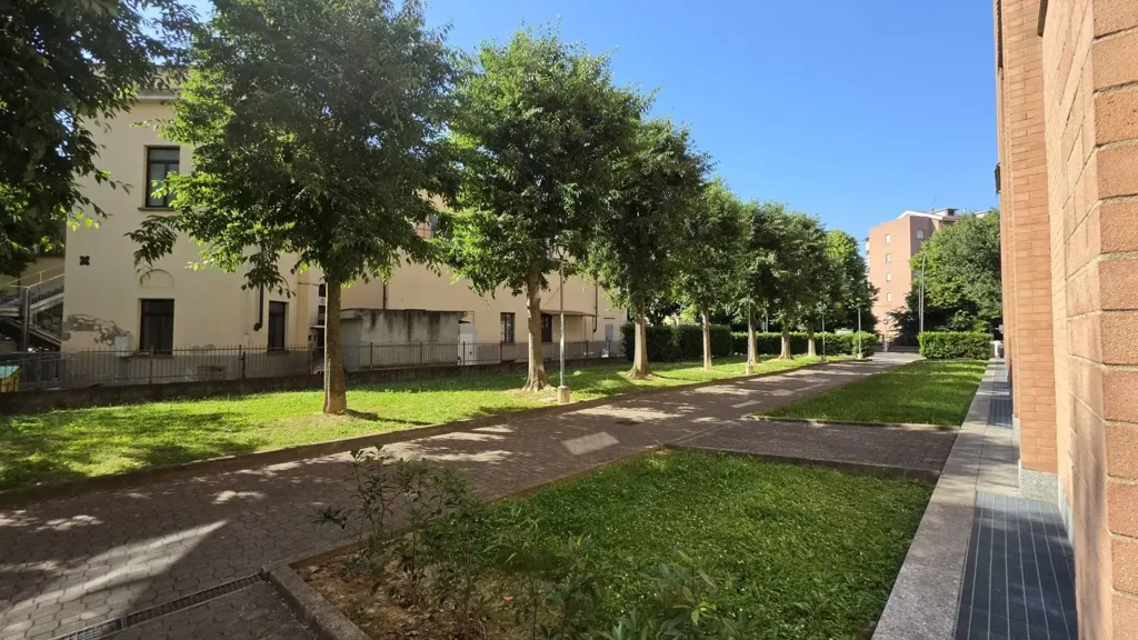 Garden - Panoramic Apartment with Balcony in Asti