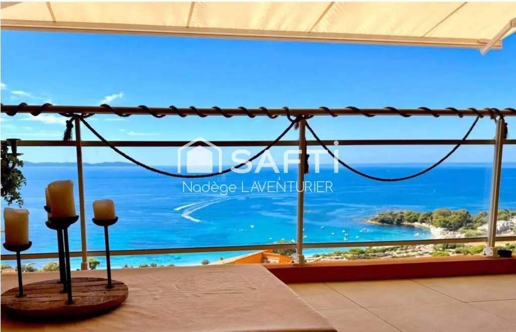 Rõdu - Duplex with Panoramic Sea View in Ajaccio