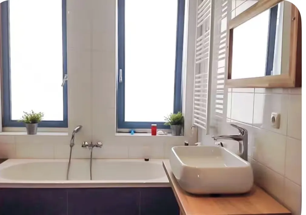 Bagni - Canal House with Waterfront View in Alkmaar