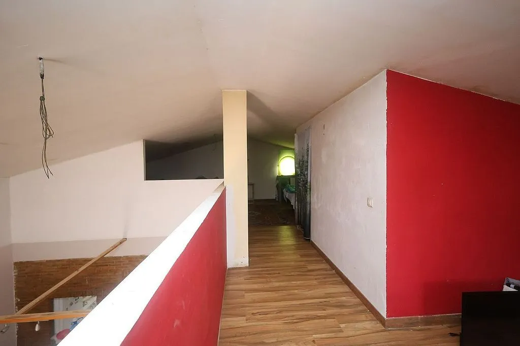 Pièces - Chalet with Balcony View in Montroy