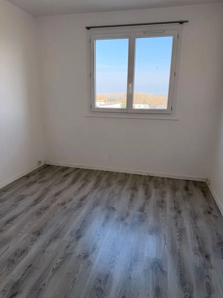 Pièces - Appartement 3 Pièces avec Vue Dégagée à l'Oise