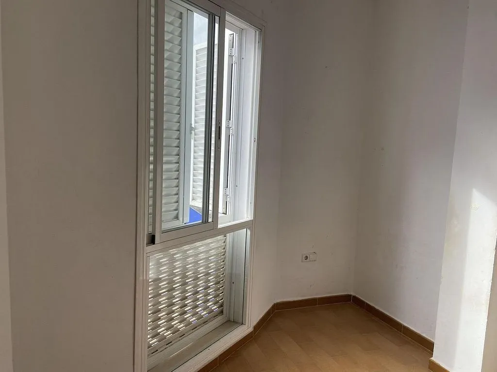 Pièces - Duplex with Terrace in Levante, Sagunto