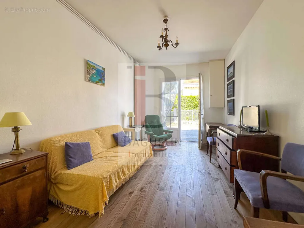 Elutuba - City Centre House with Terrace in Fouras
