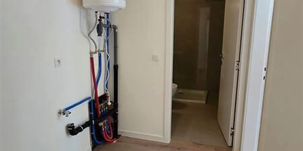 Buanderie - Appartement Rénové avec Terrasse à Itegem