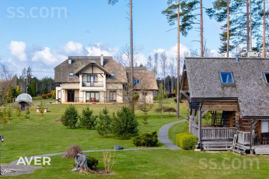 Vue aérienne - Detached House with Lake View in Sigulda