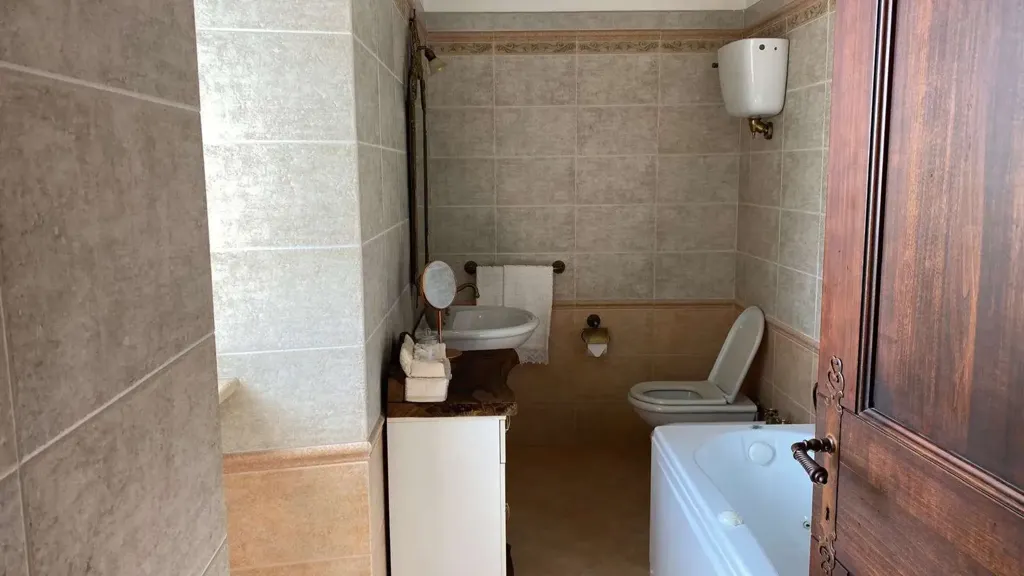 Vannitoad - Rented Triplex with Terrace in Spoleto
