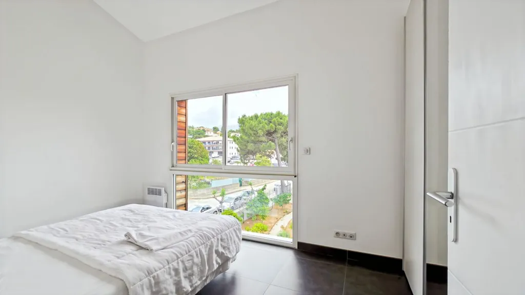 Chambres - Appartement de Standing avec Vue Mer à Propriano