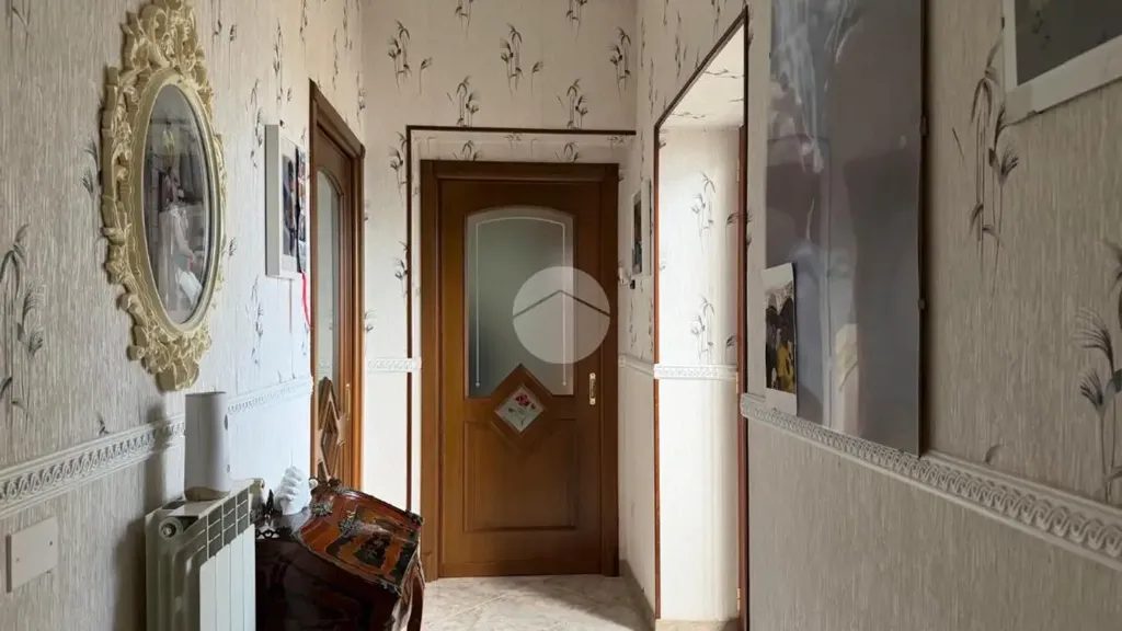 hallway_entrance