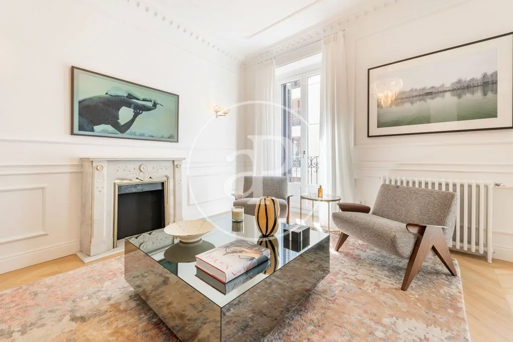 Soggiorno - Refurbished Flat with Balcony in Chueca, Madrid