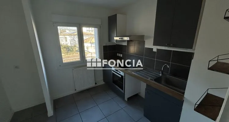 Cuisine - Appartement 4 Pièces avec Balcon à Valence