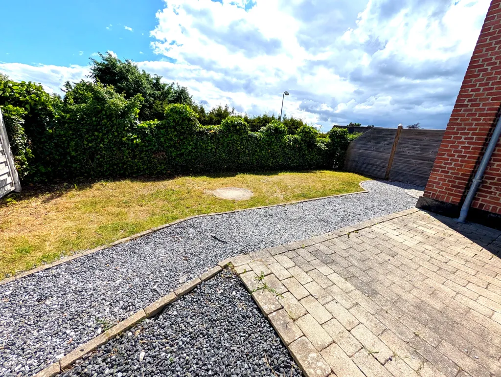 Aed - Apartment with Private Garden in Mursten