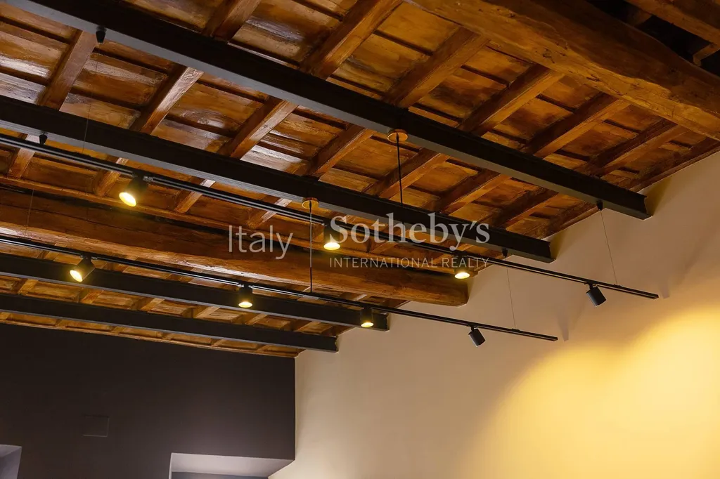 Pièces - Luxury Apartment with Piazza View in Rome