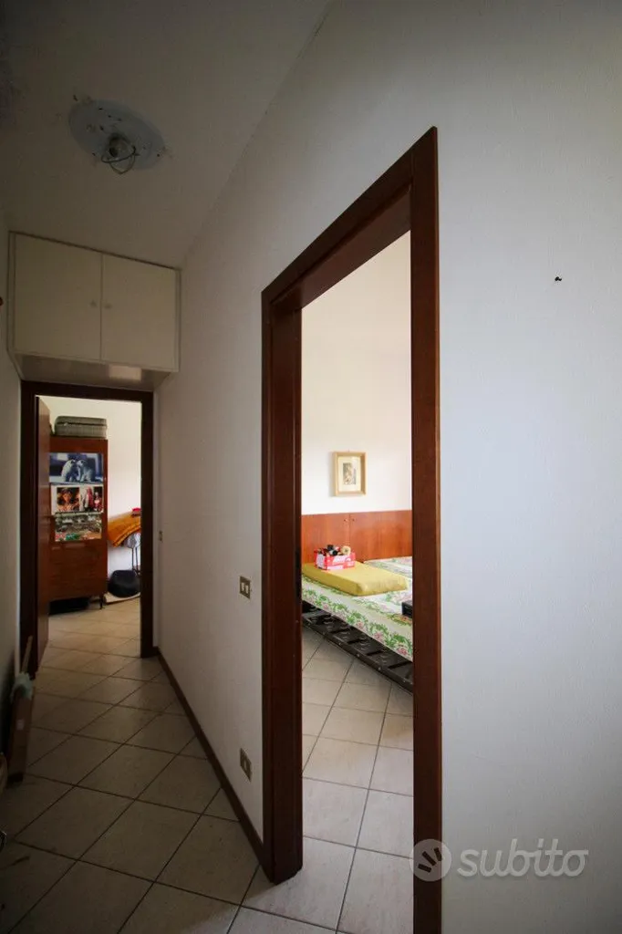 Chambres - Trilocale with Balcony in Alta Valle Intelvi