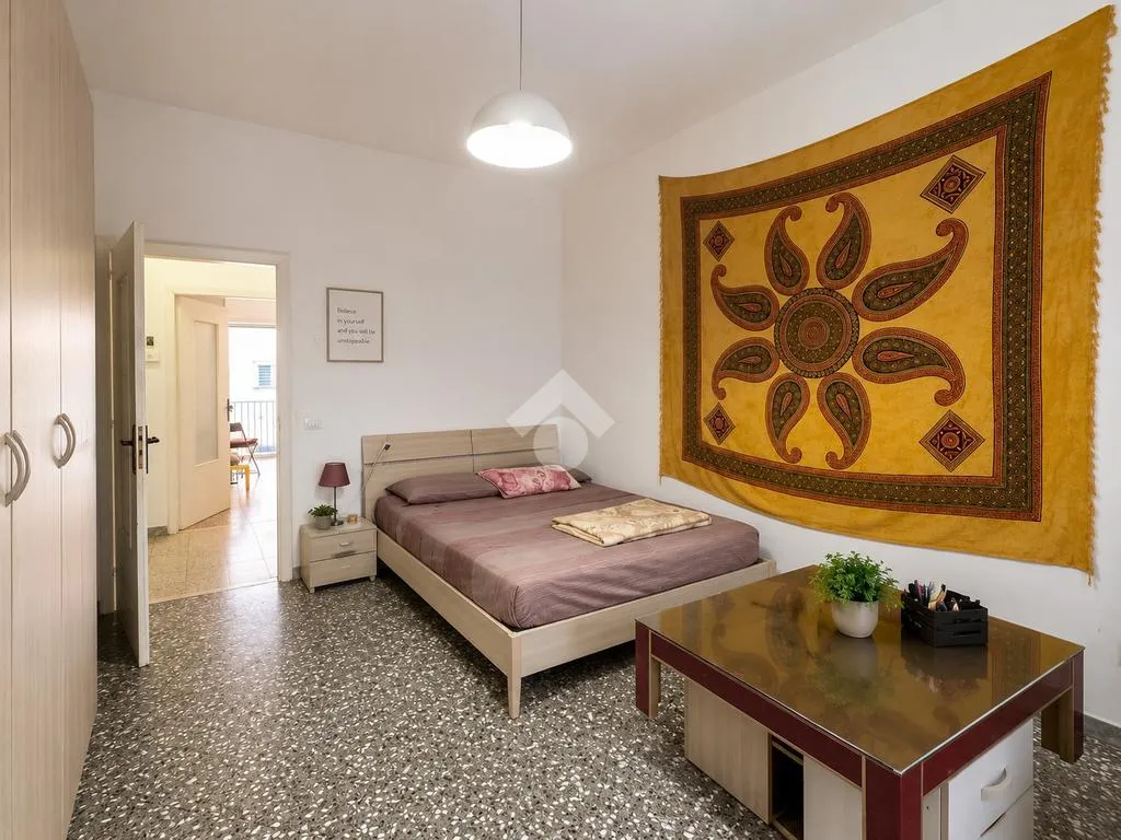 Chambres - 3-Bedroom Apartment with Balcony in Bari