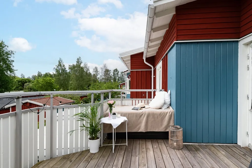 Balcony - Terraced House with Garden in Almby