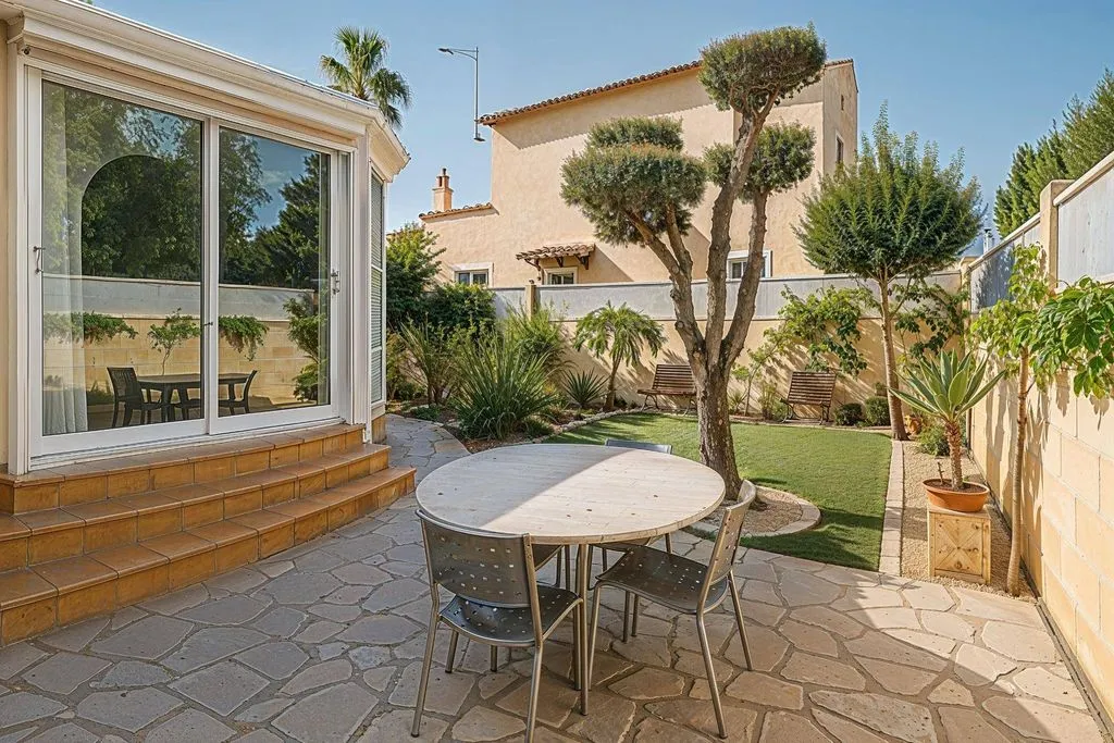 Terrazza - Detached House with Large Terrace in Denia