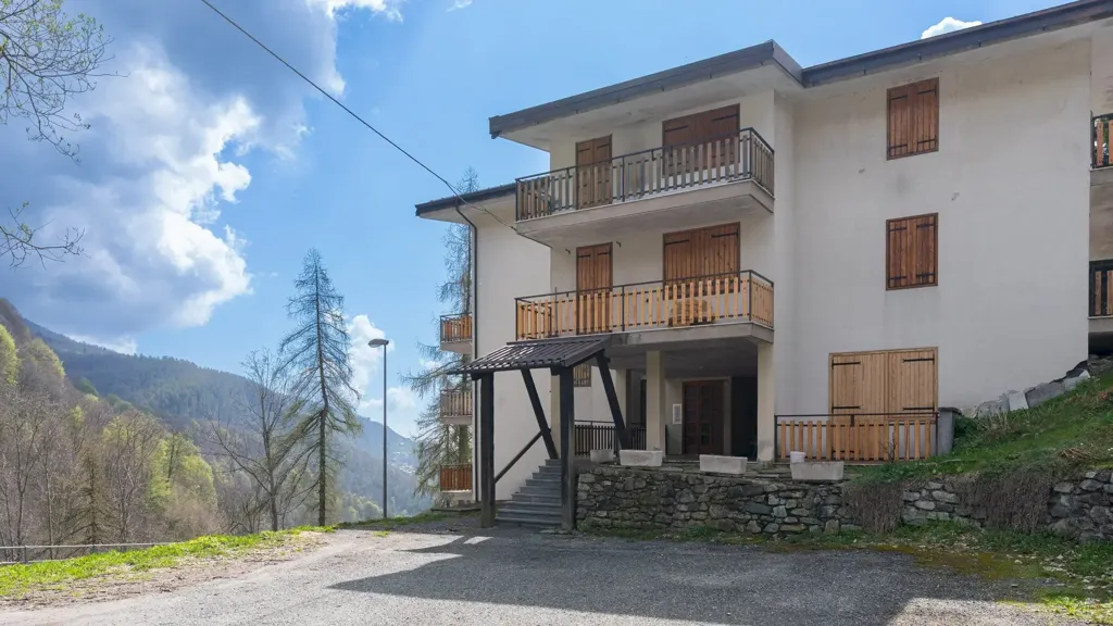 Välivaade - Mountain Apartment with Balcony in Crissolo
