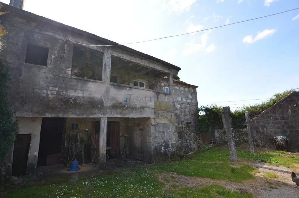 Välivaade - Stone Cottage for Renovation in Gondomar
