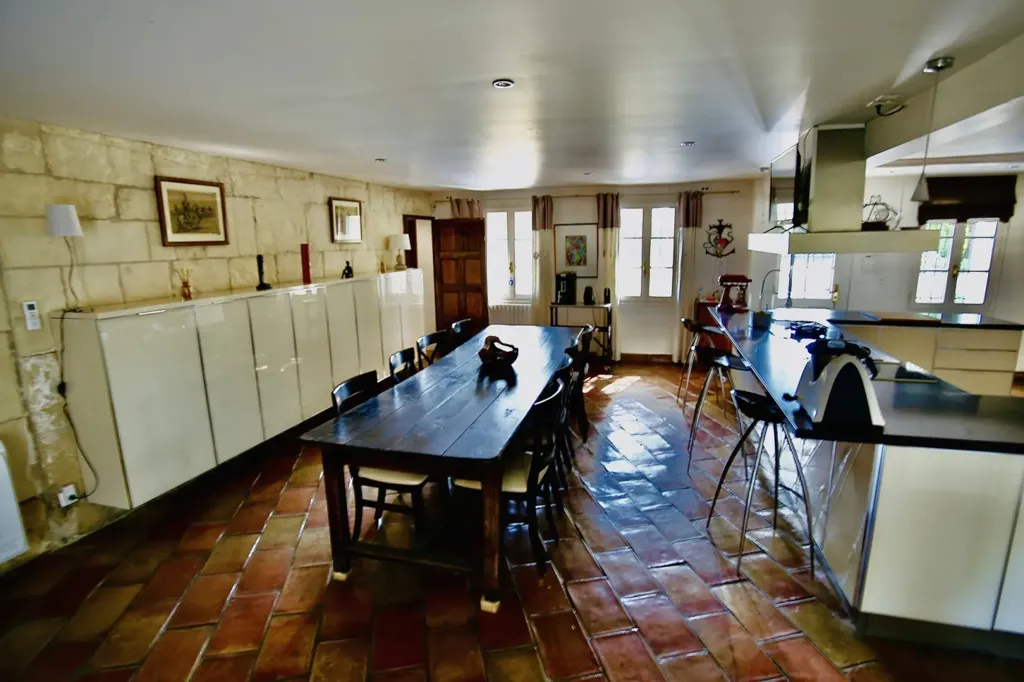 Söögituba - Luxury House with Pool in Nîmes, Occitanie