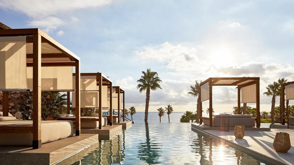 Pool - Beachfront Apartment with Pool in Macenas