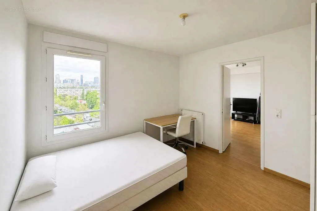 2-room apartment in Nanterre
