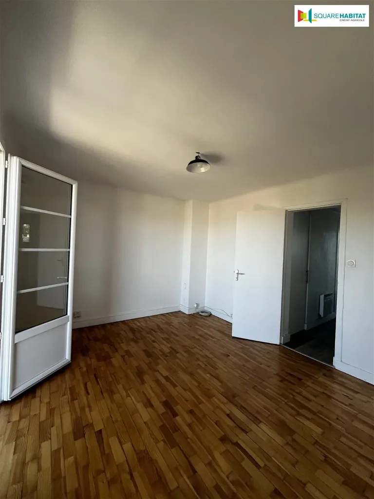 Pièces - Appartement 3 pièces avec balcon à Tarbes