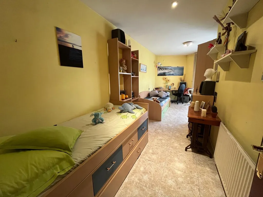 Chambres - Spacious Flat with Balcony in Roses