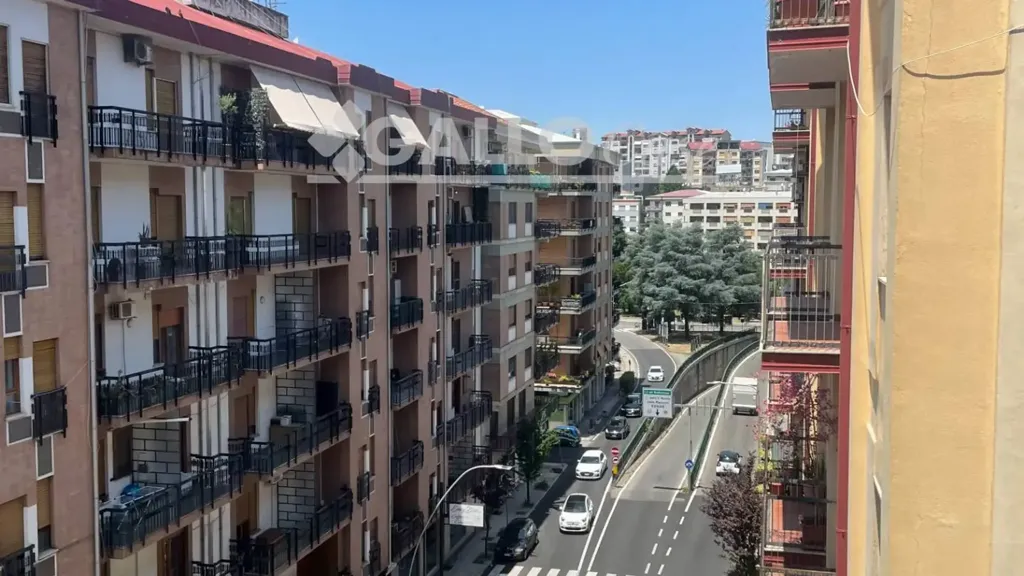 Balcon - Spacious Apartment with Terrace in Cosenza