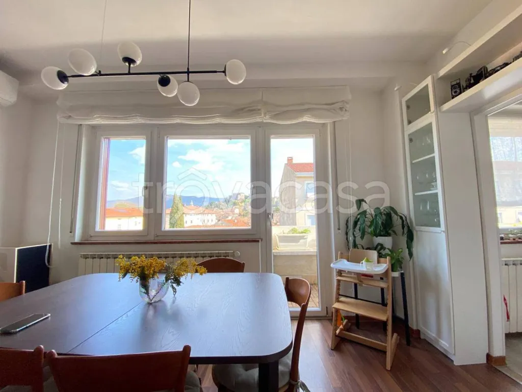 Söögituba - Penthouse with Panoramic View in Gorizia Centre