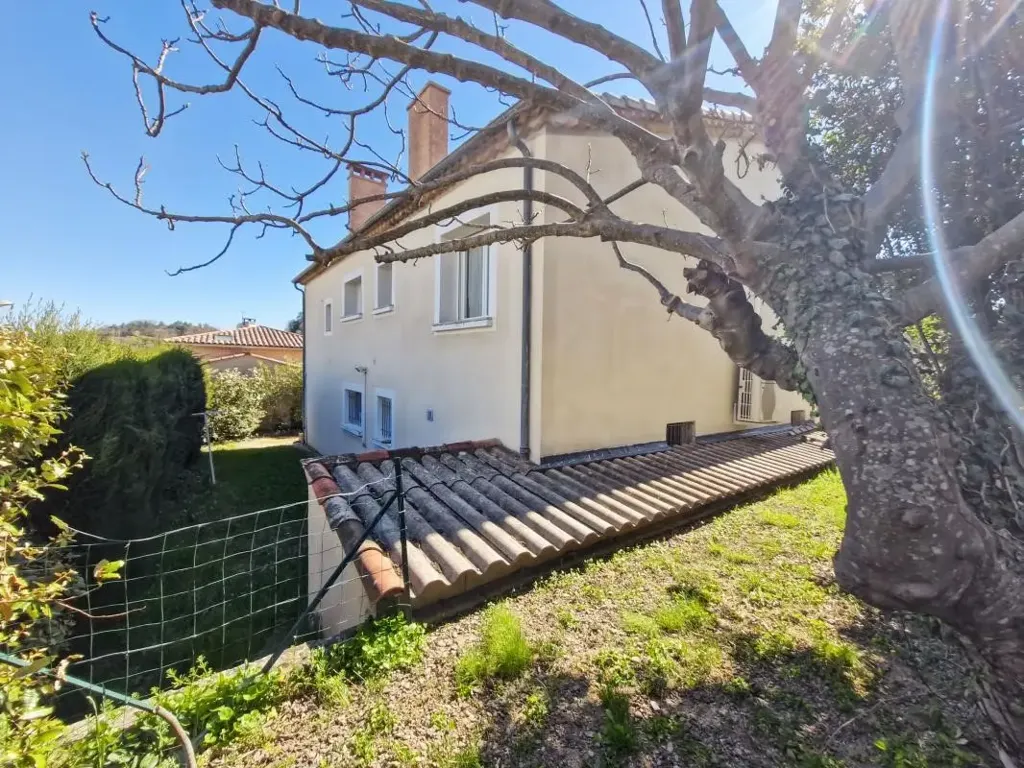 Aed - Two-Appartment House with Garden in Forcalquier