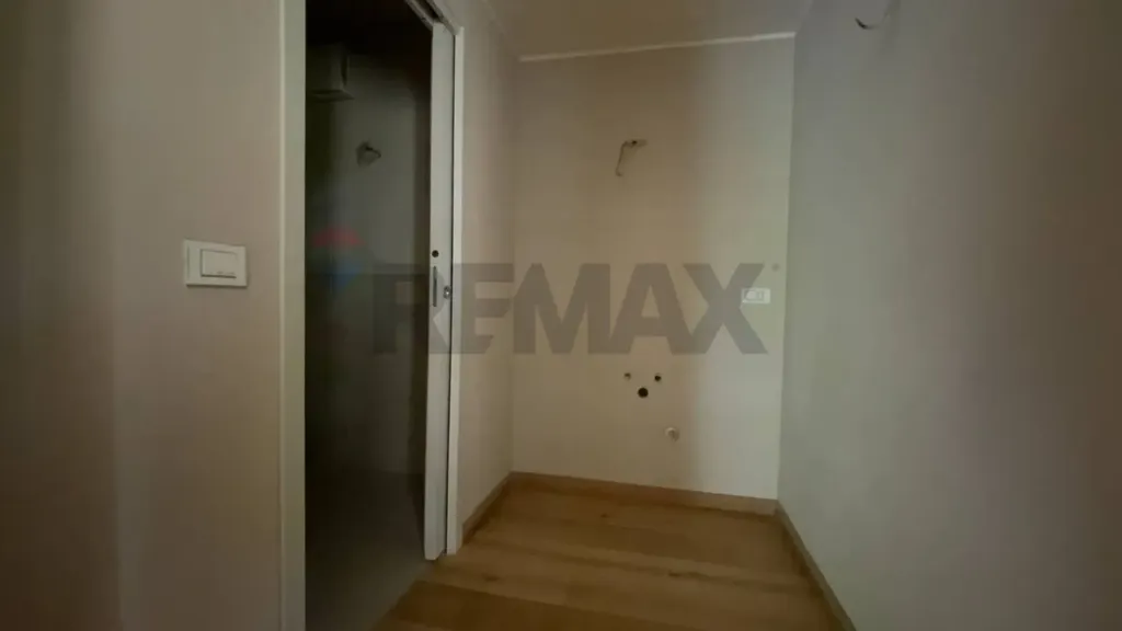 hallway_entrance