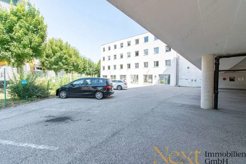 Garage - Office Space with Parking in WDZ 2, Wels