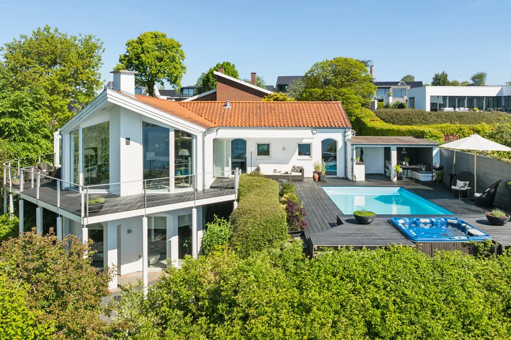 Vue aérienne - Villa with Pool and Sea View in Kolding