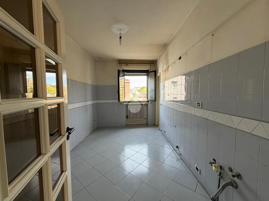 Entrée - Apartment with Balcony in Potenza