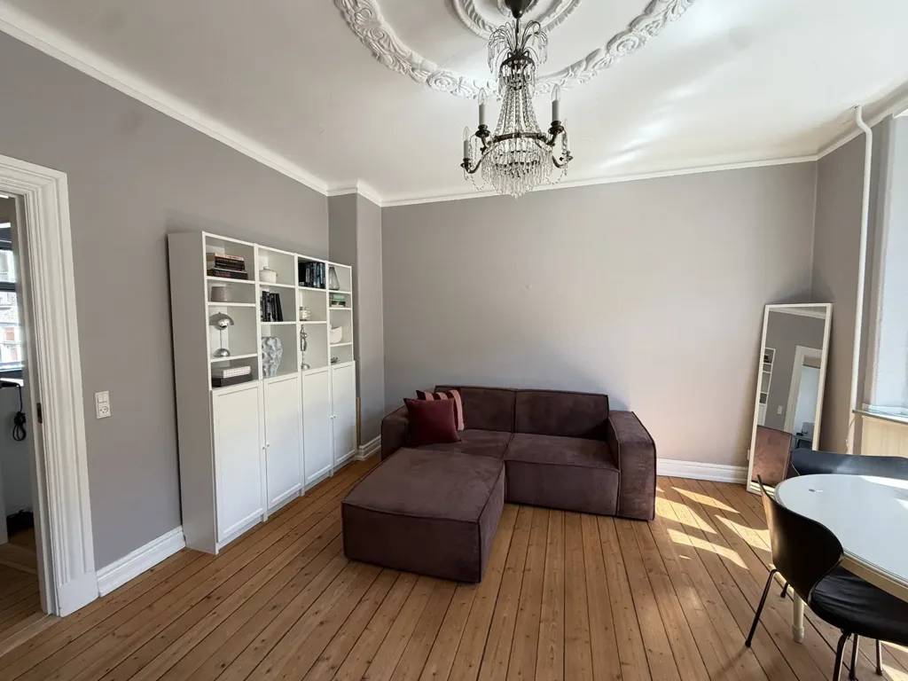 Séjour - Classical 2-Bedroom with Stucco in Urban Area