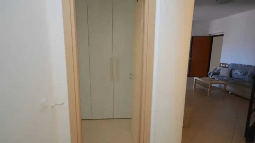 Esik - Four-Room Apartment with Balcony in Crosia