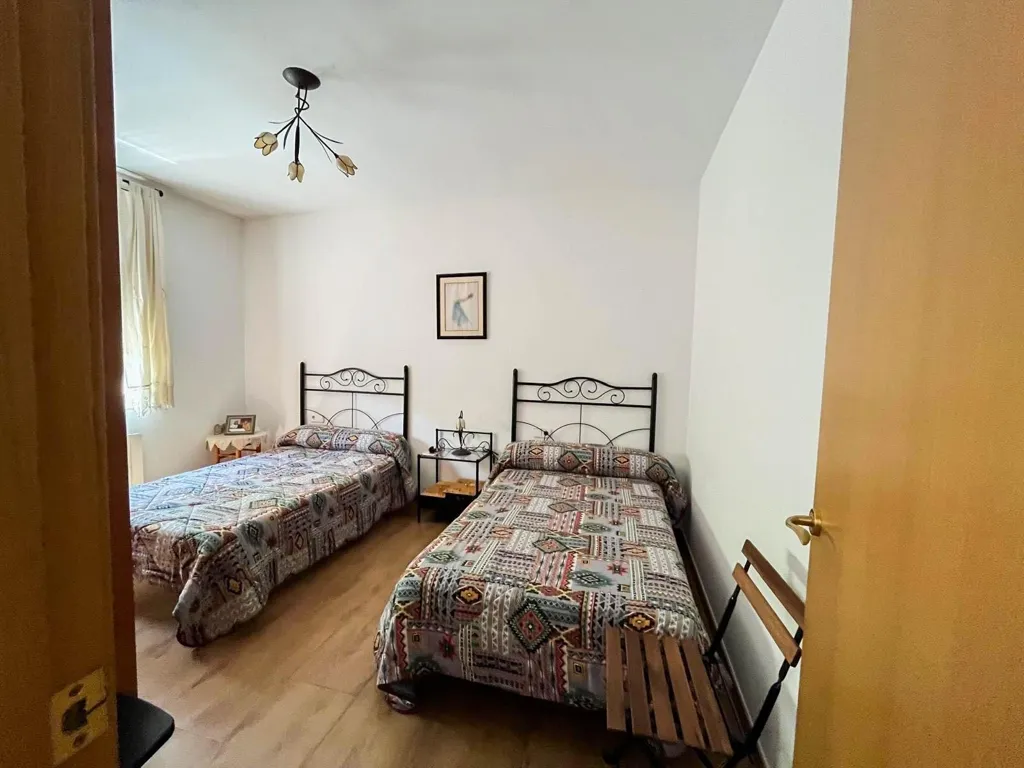 Magamistoad - Chalet with Pool in Esparreguera