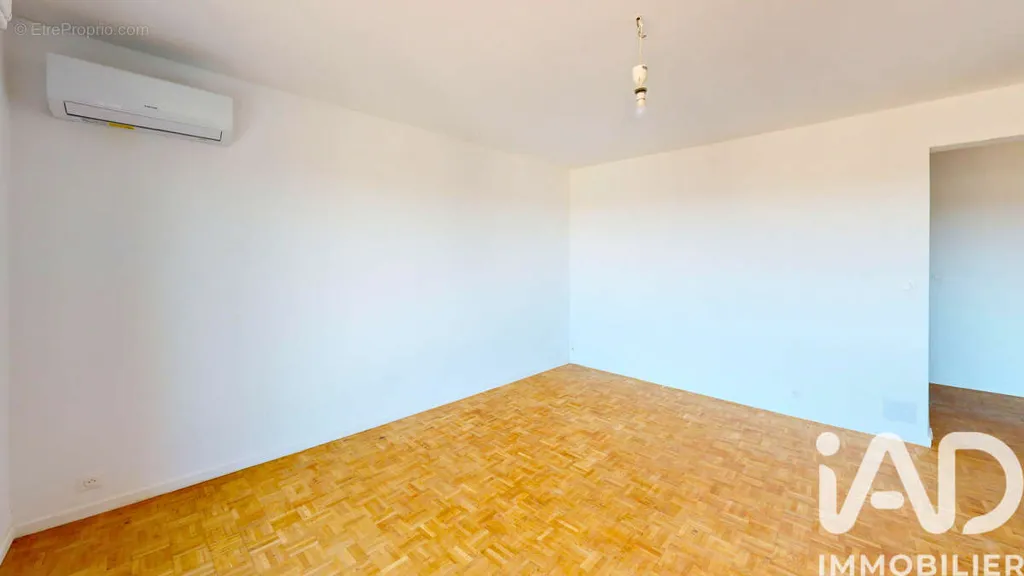 other_room