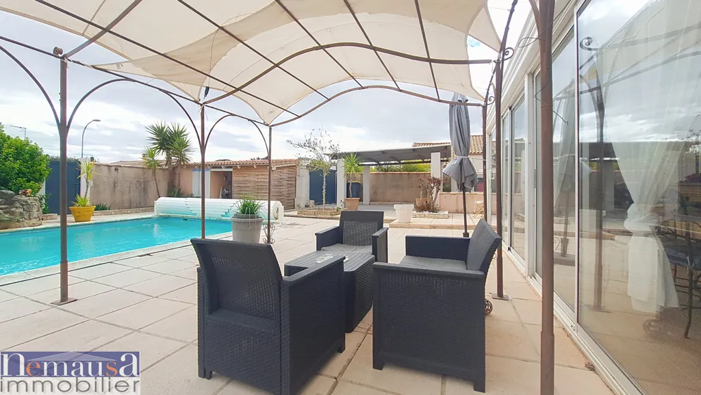Bassein - Villa with Pool in Garons