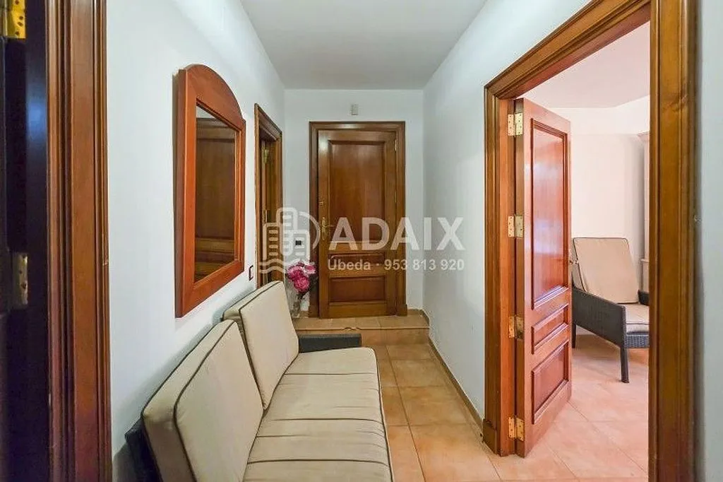 Hallway - Chalet with Pool in Baeza, Jaén
