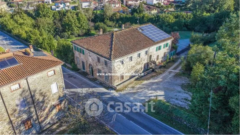 Vue aérienne - Historic Millhouse with Original Features in Camaiore